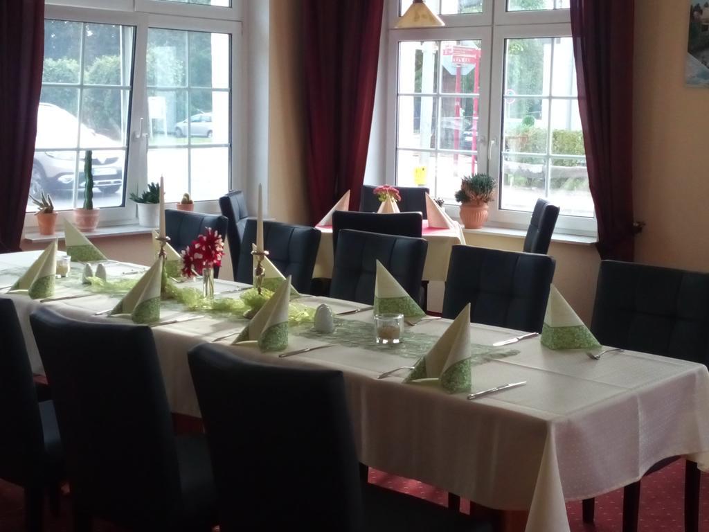 Hotel Am Wariner See Экстерьер фото